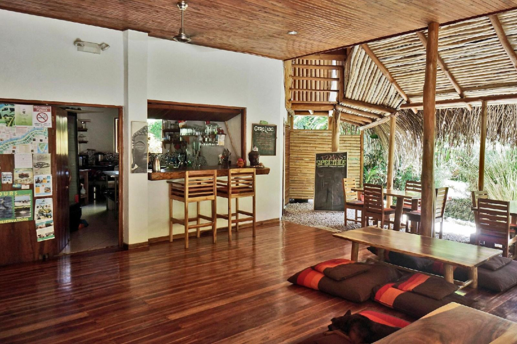 Otro Lado Lodge