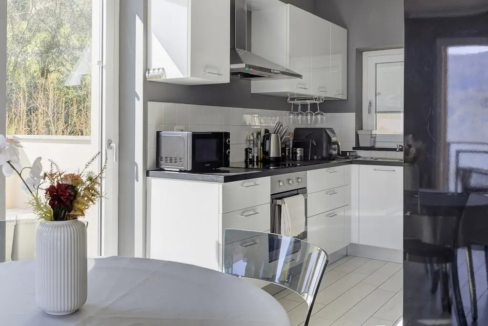 Open View Apartment by Wonderful Italy