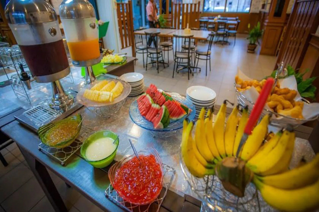 Klaang Muang Hotel