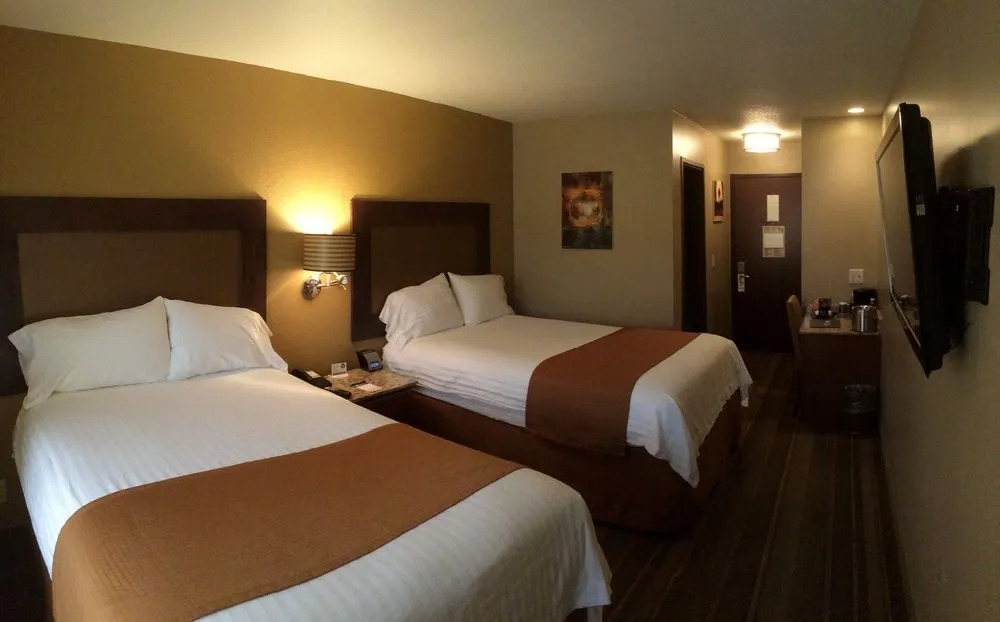 The East Avenue Inn & Suites