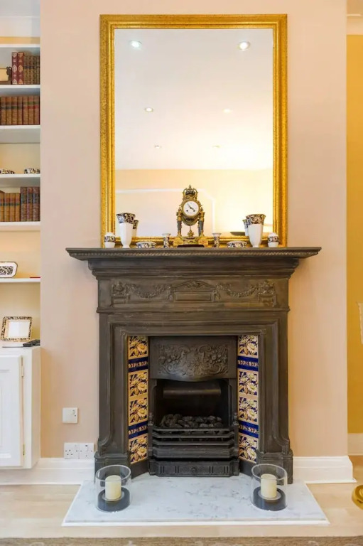 The Vintage - Fitzrovia - by Frankie Says