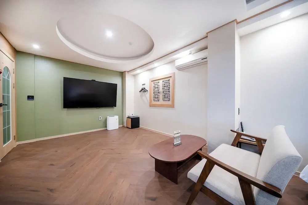 Heoandjang Hanok Hotel