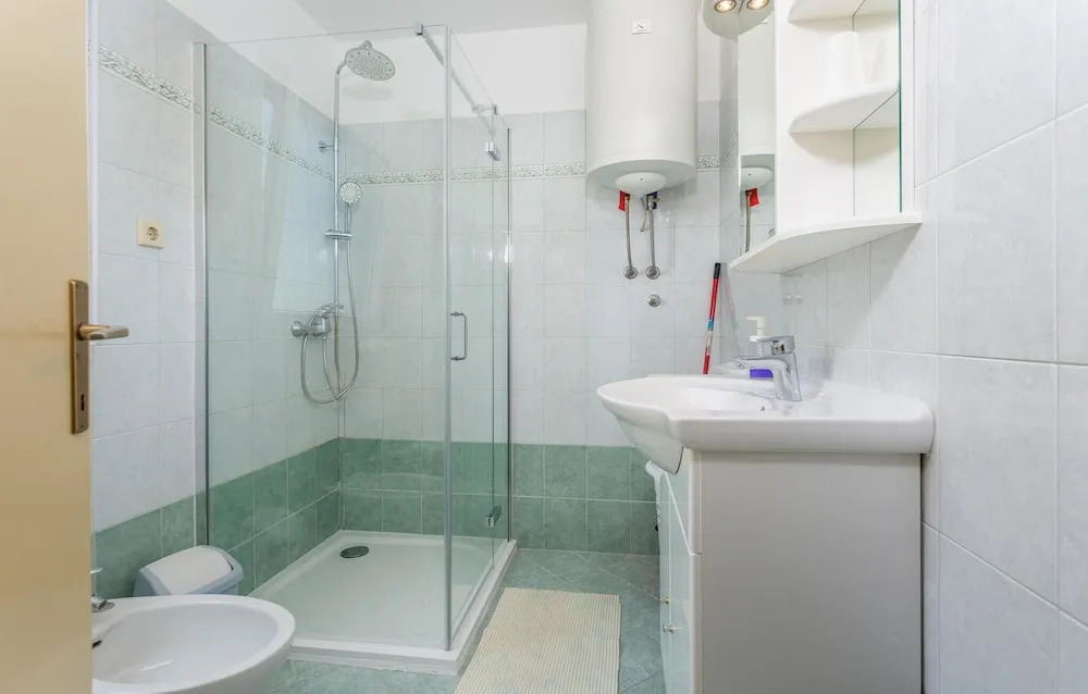 Amazing Home in Krk With Wifi and 2 Bedrooms