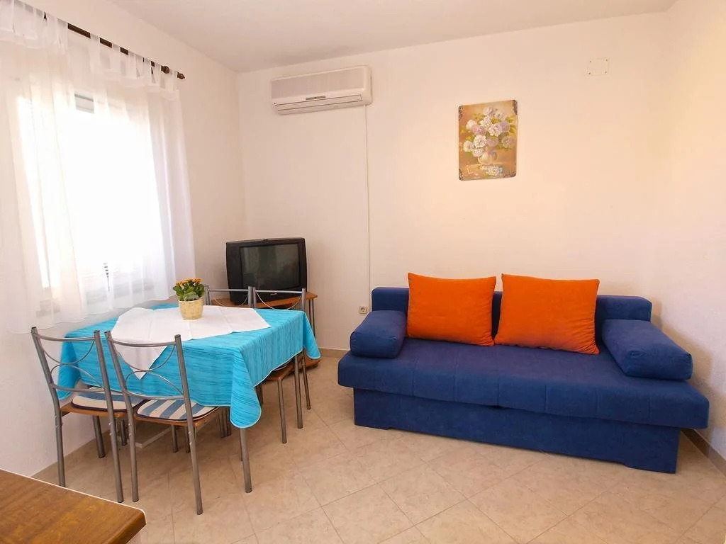 Apartments Mila