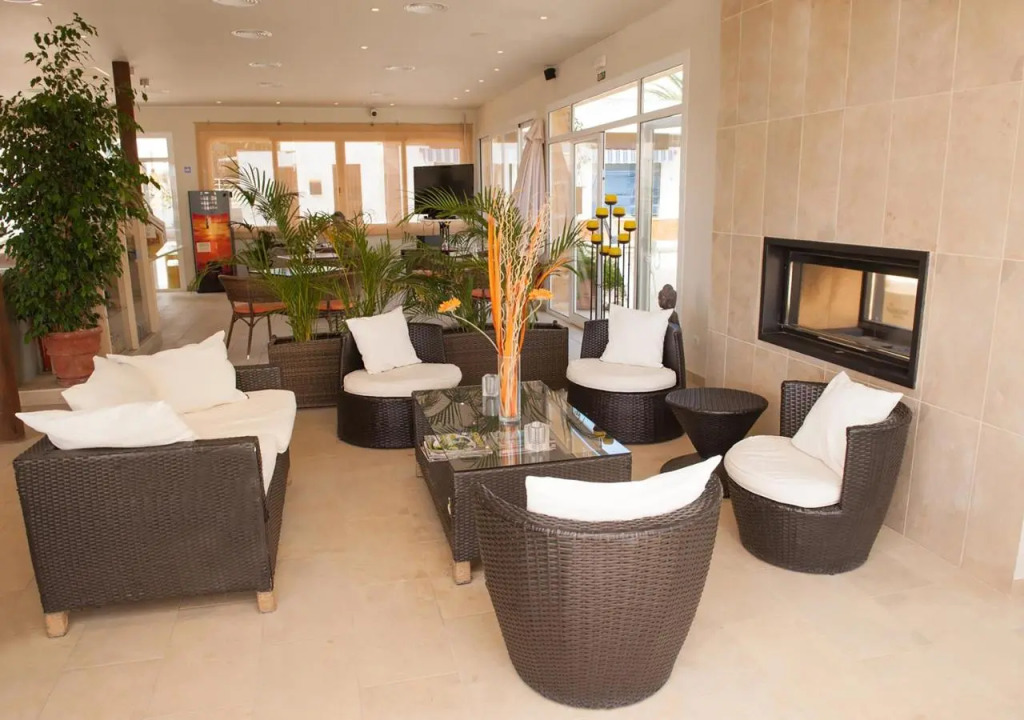 Apartamentos Sol Romántica by DOT Suites