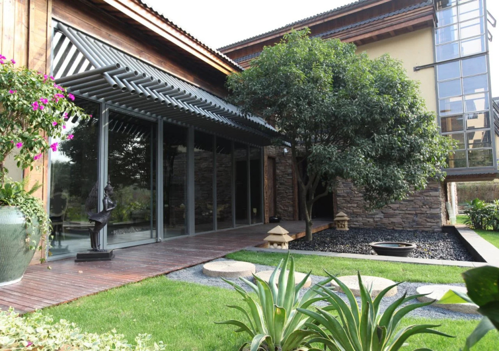 Hangzhou Roots Resort