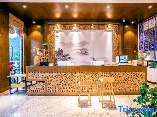 VaIIeyHabitathoIidayhoteI(MaIingRiverCanyonTouristAttractionarea