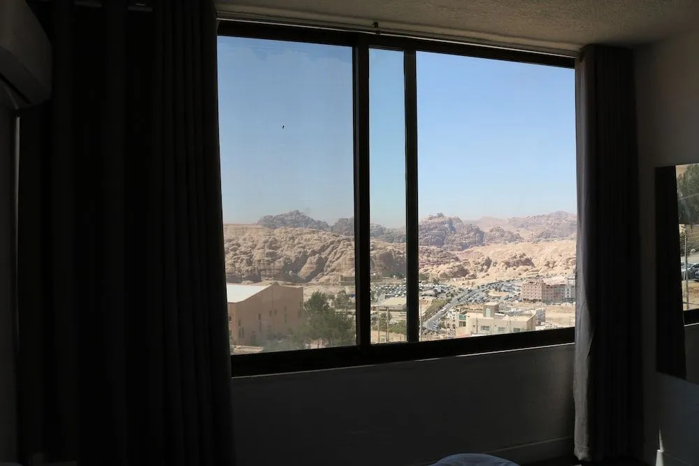 Nomads Hotel