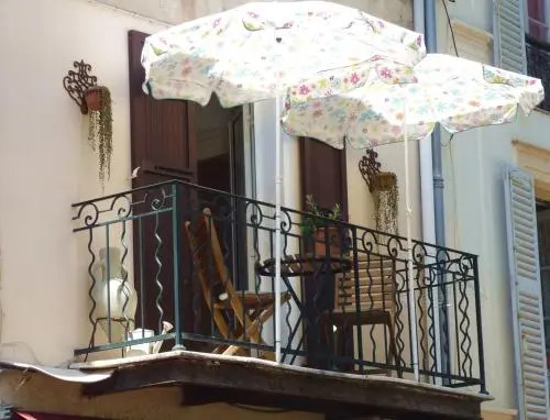 Balcony over Provencal Market, Old Antibes
