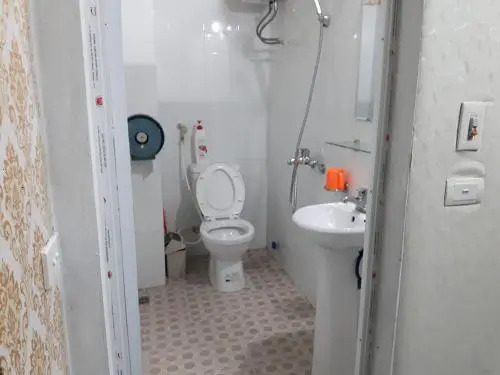 Phuong Dong 2 Guesthouse