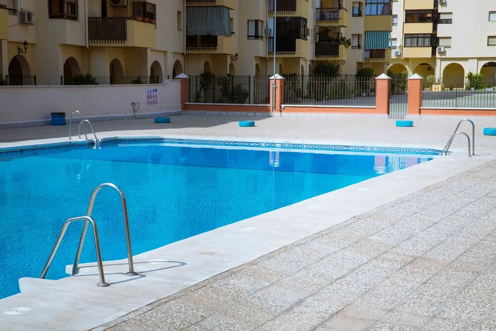 Holidays2Fuengirola Los Boliches pool