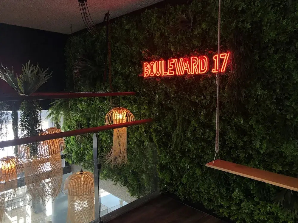 Suites Boulevard 17