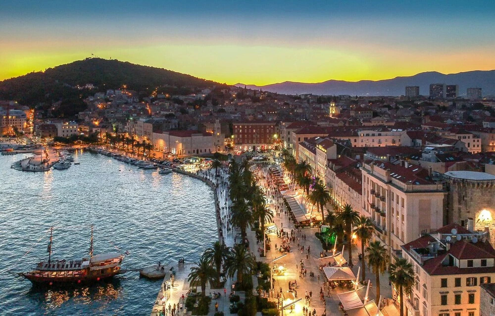 Nice Apartment in Split With 1 Bedrooms and Wifi