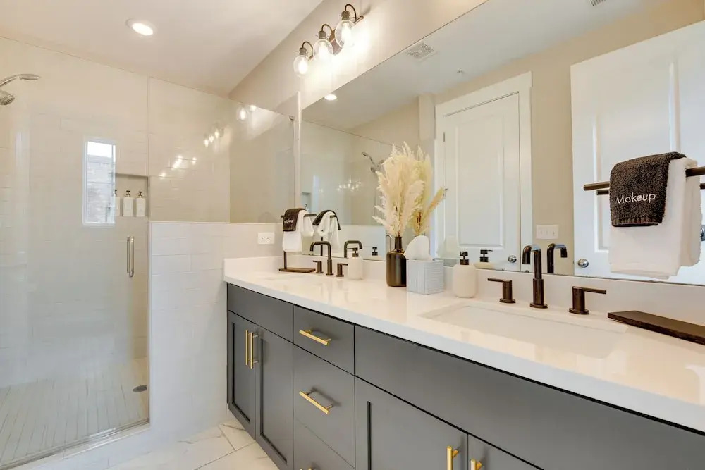 Chic Atlanta Vacation Rental ~ 1 Mi to Downtown!