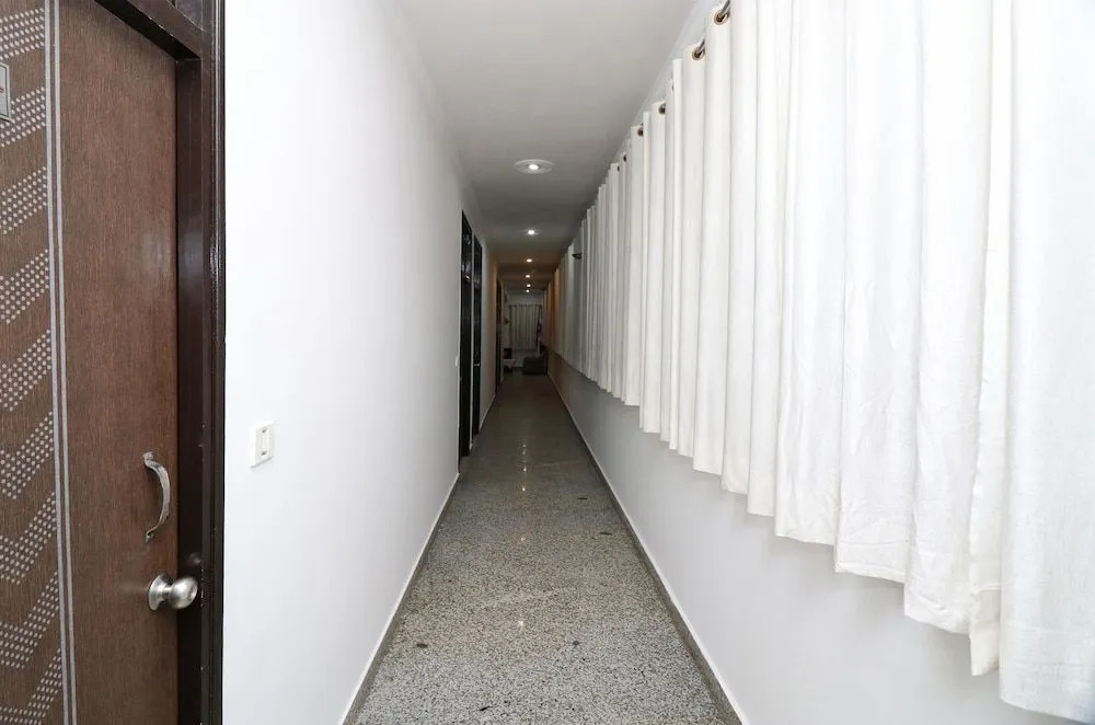 OYO 22711 Rajni Guest House