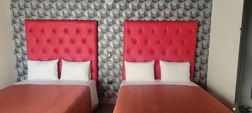 HOTEL MAQUIAVELO SOLO ADULTOS