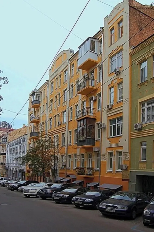 Апартаменты Home-Hotel, ул. Малая Житомирская, 5