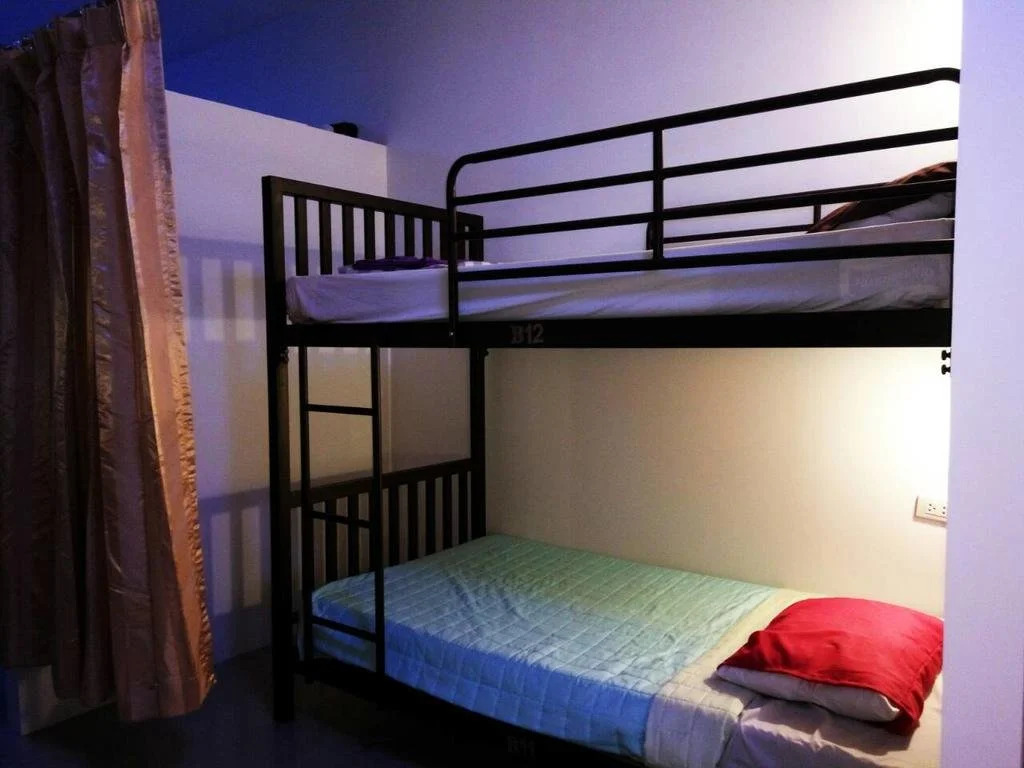 Samui Lakeside Hostel - Adults Only