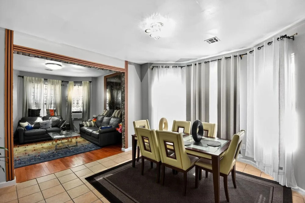 607 Massive 5 Bedroom Close to NYC