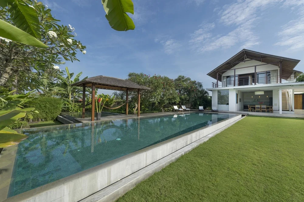 Villa Kavya - 8-minute walk from Berawa Beach
