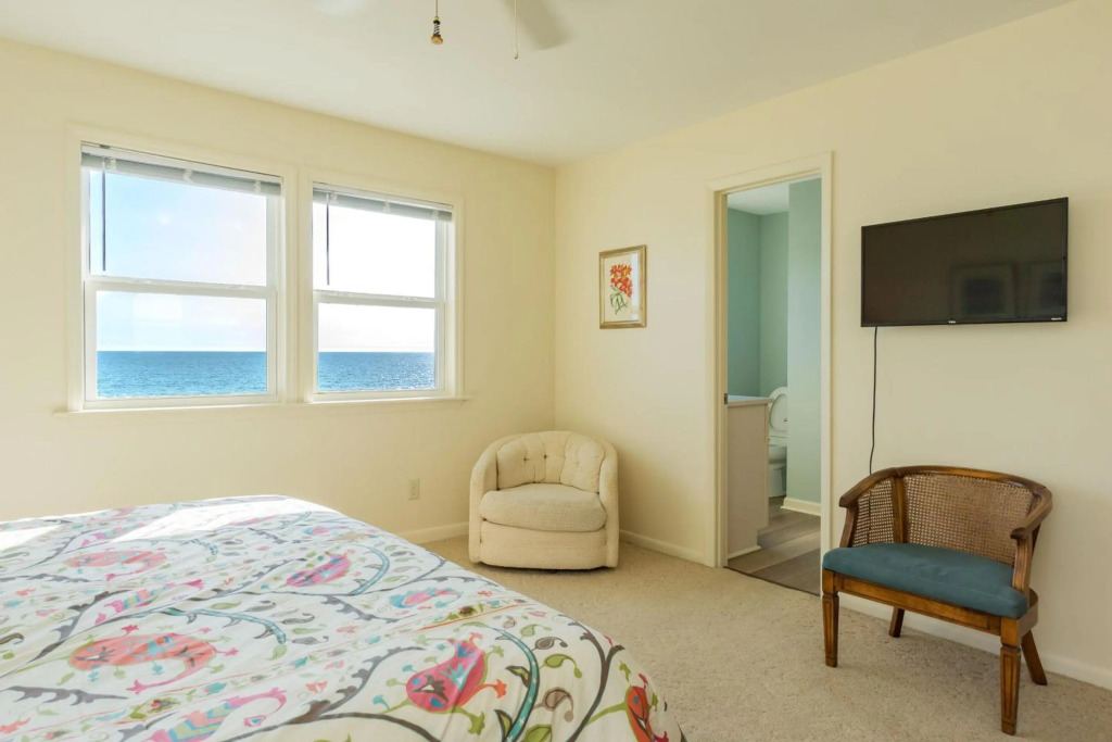 Yorkshire by Oak Island Accommodations