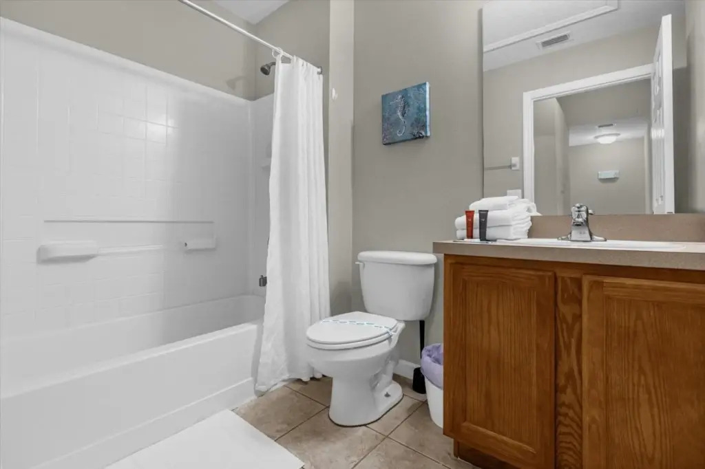 3 Bedrooms 25 Bathrooms Encantada 3122 Yl
