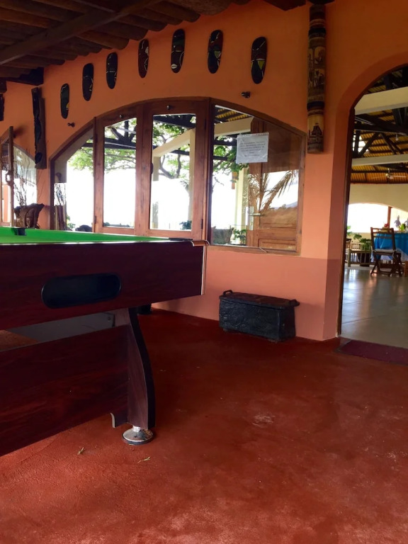 Oasis Lodge
