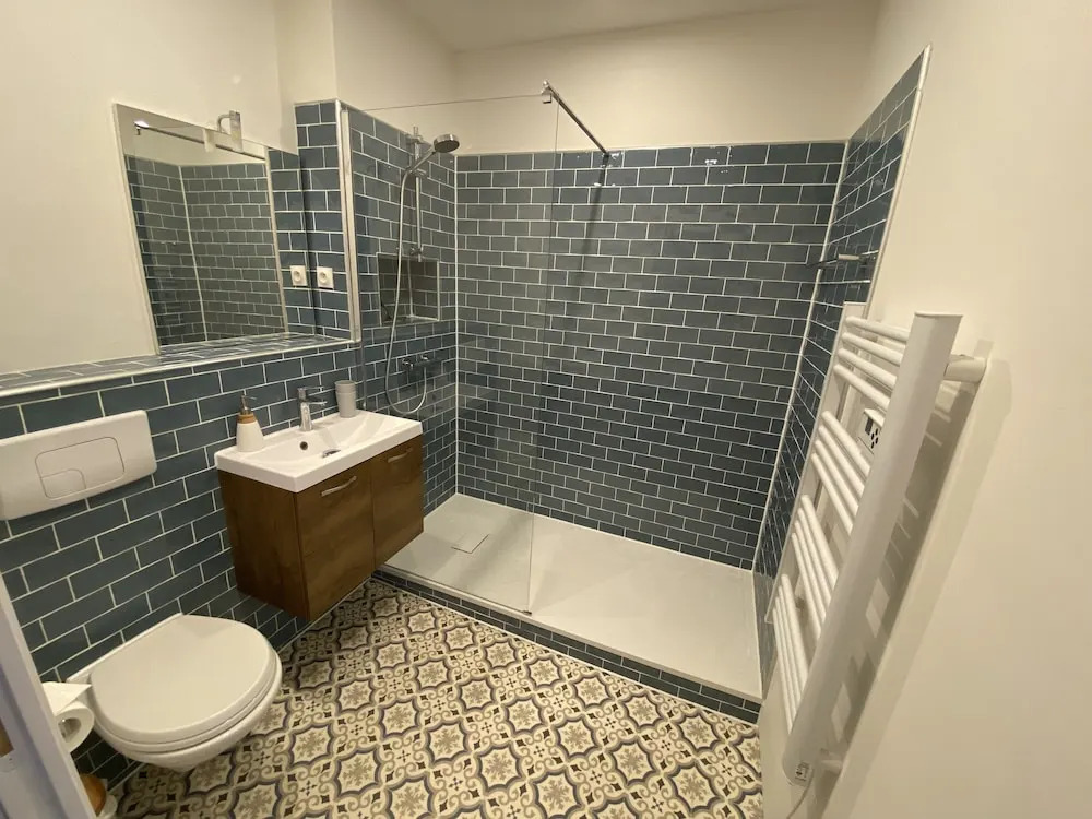 Lancien Cafe - Suites and Gites