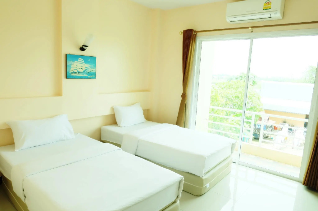 Sakaeogarden Hotel