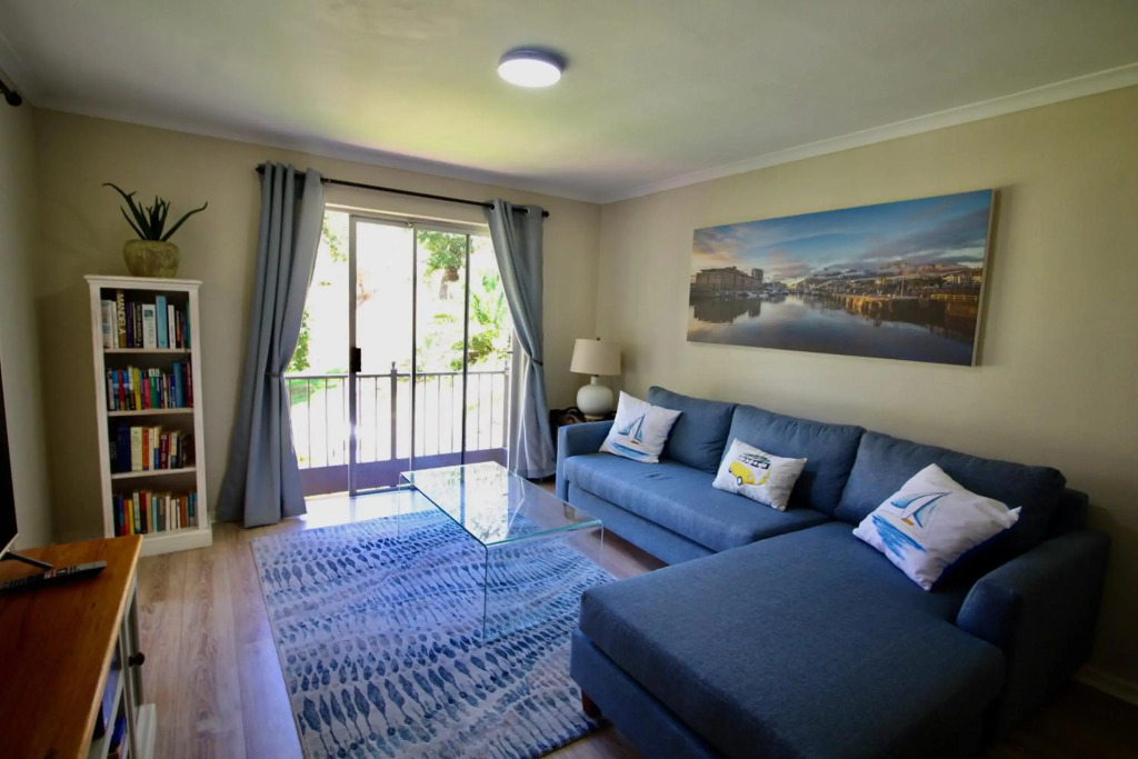 Tamboerskloof 2 bed apartment