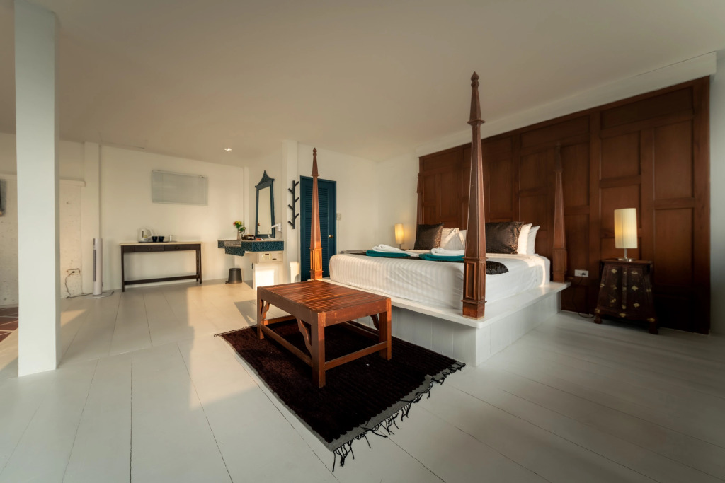 Koh Chang Cliff Beach Resort