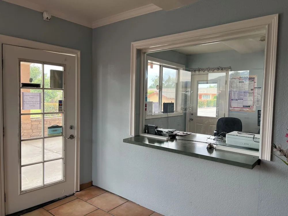 Travel Inn Gilroy