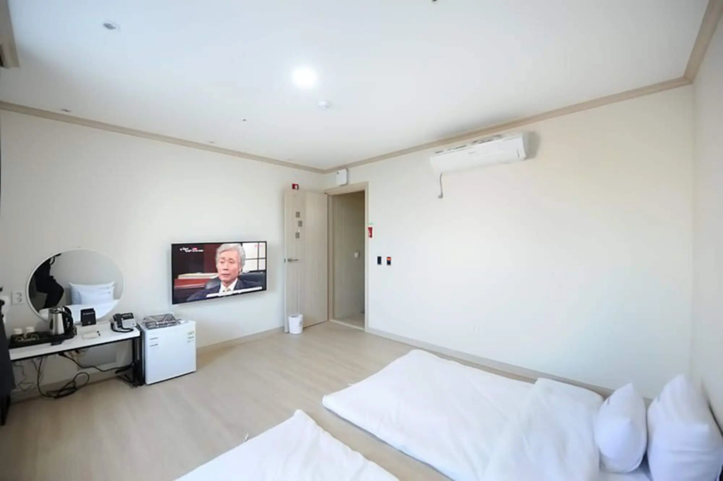 MJ Tour Hostel