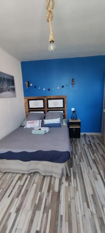 chambres côté plage, aperçu mer, proche aéroport, climatisées et parking gratuit