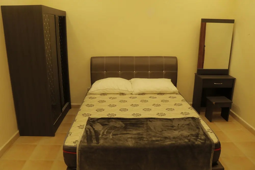 TRAVELORE.MY Homestay Villa D'Lagos
