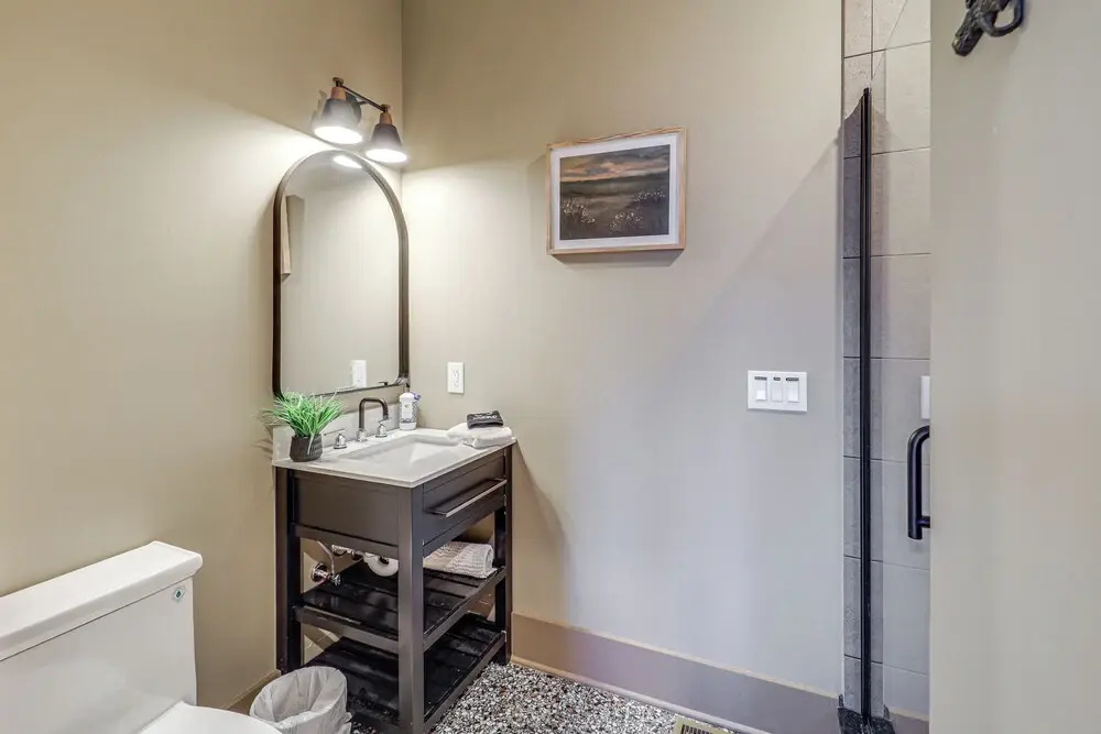 Group Getaway! 8,000-sq-ft Gem, Arcade + Theater
