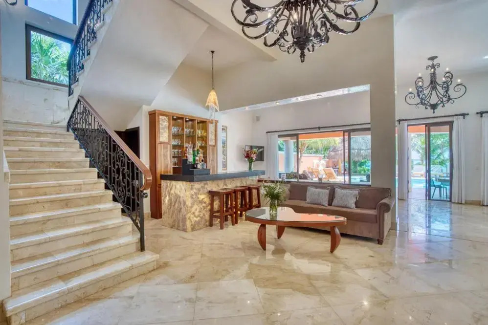 Mansion in Soliman Bay for 34 guests