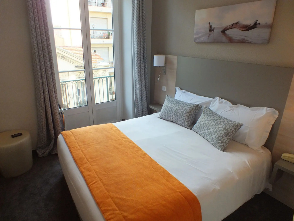 Hotel Du Midi