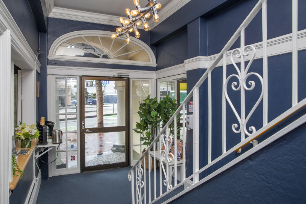 Edwardian Hotel