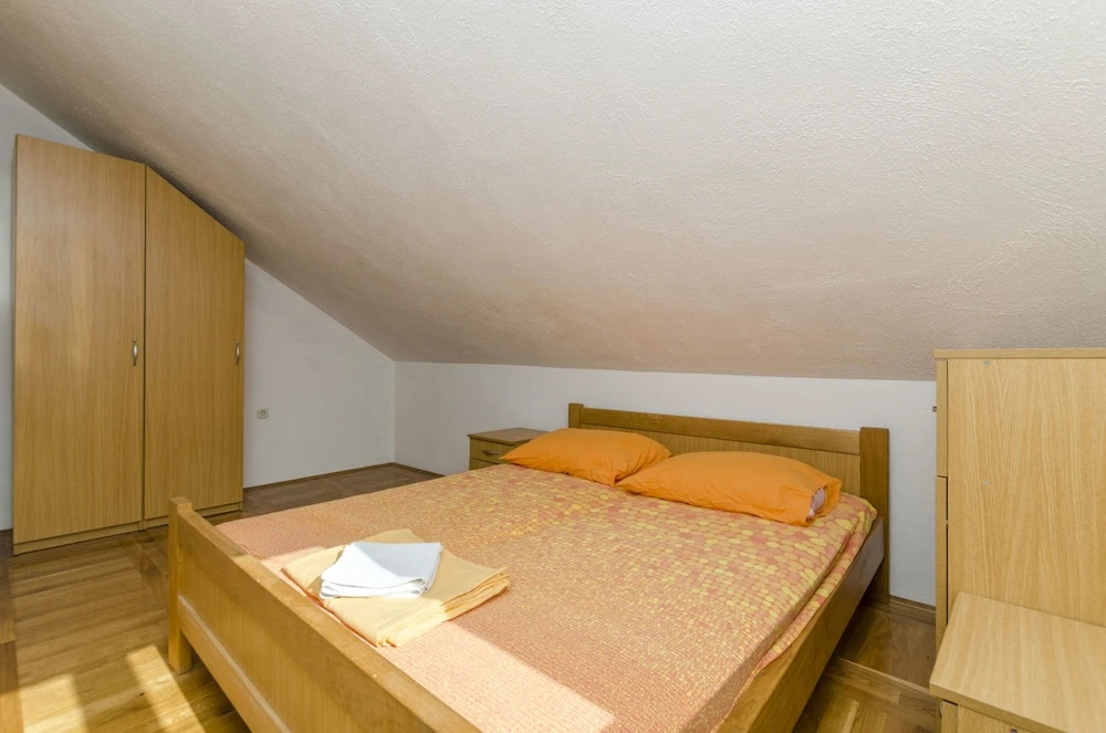 Apartments Ivo