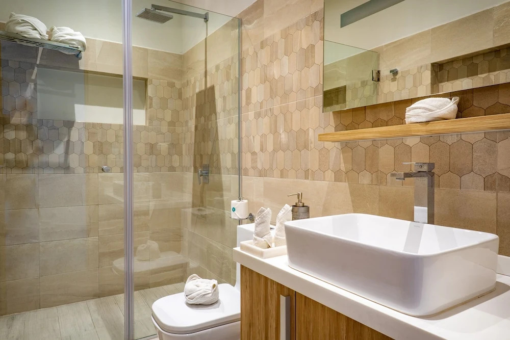 Opal Suites Apartments