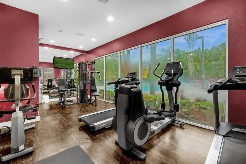 3 Bed 2 Bath Condo In Lucaya Village Near Disney 3 Bedroom Townhouse by RedAwning