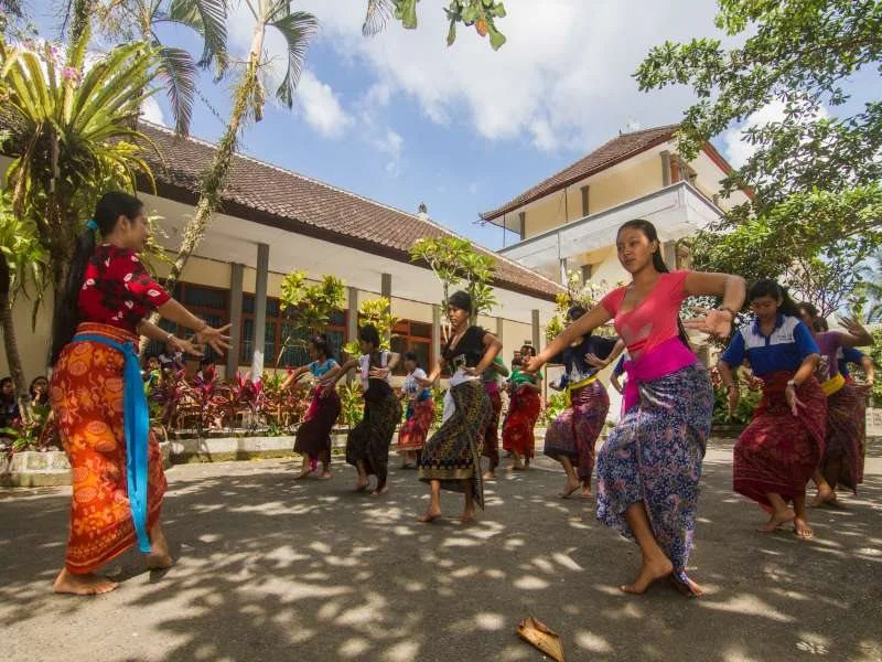 Step Ubud