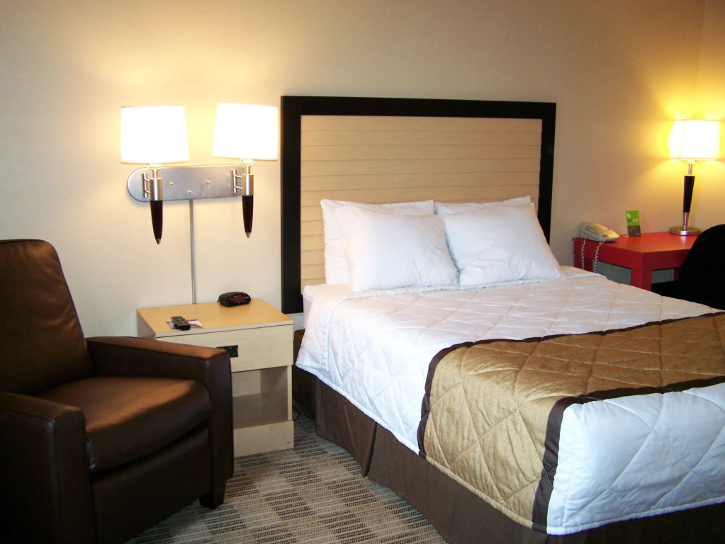 Extended Stay America Suites - Minneapolis - Maple Grove