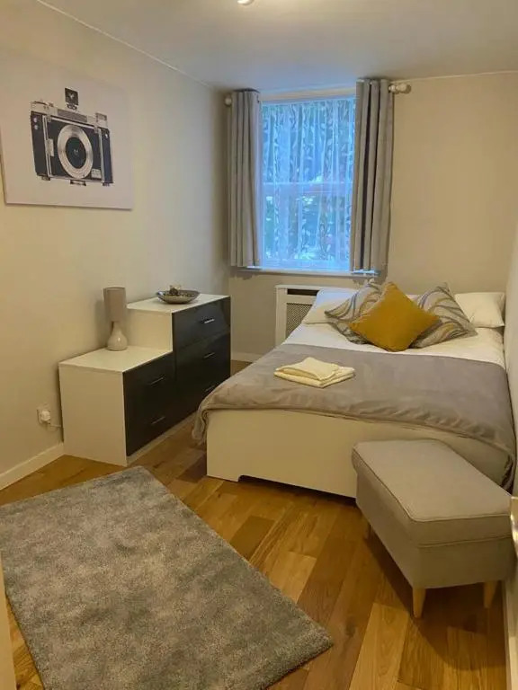 2 double bedroom flat