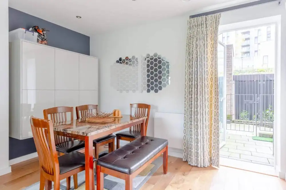 Spacious & Family Friendly 3BD House - Stratford