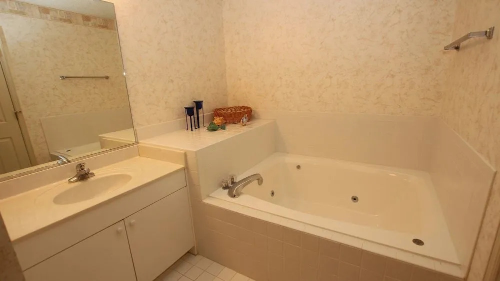 1130 Ocracoke - 4 Br Home