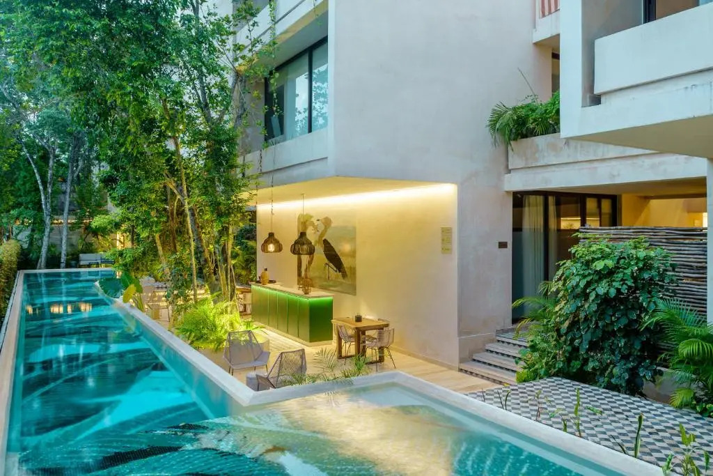 305 Luxury Penthouse with Private Pool