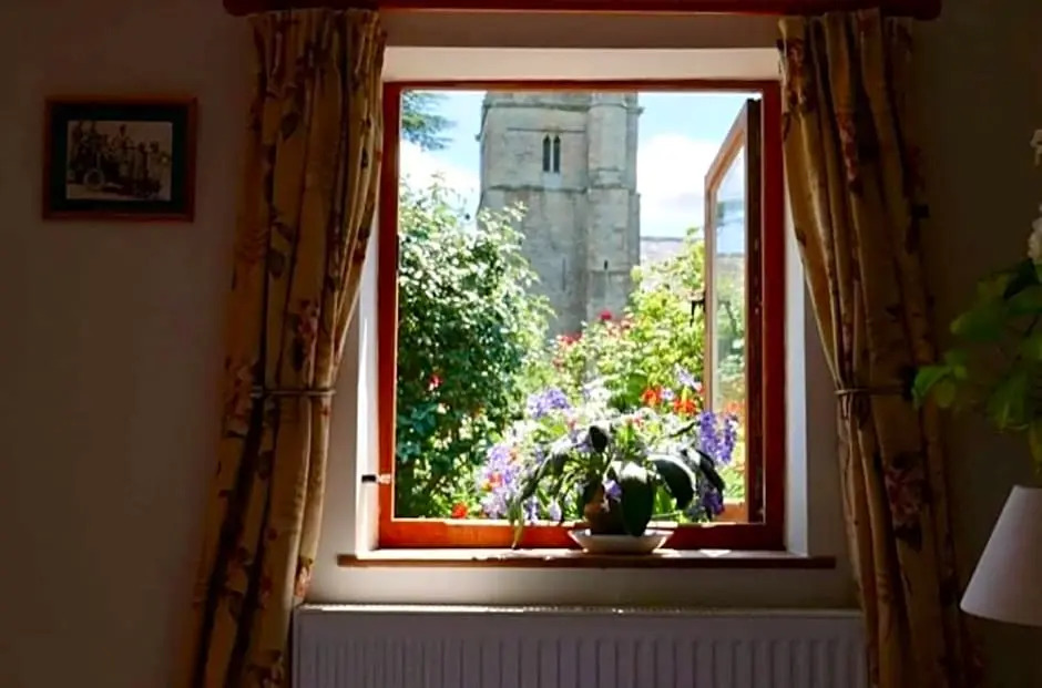 The Potting Shed, self contained, detached retreat in Shapwick village