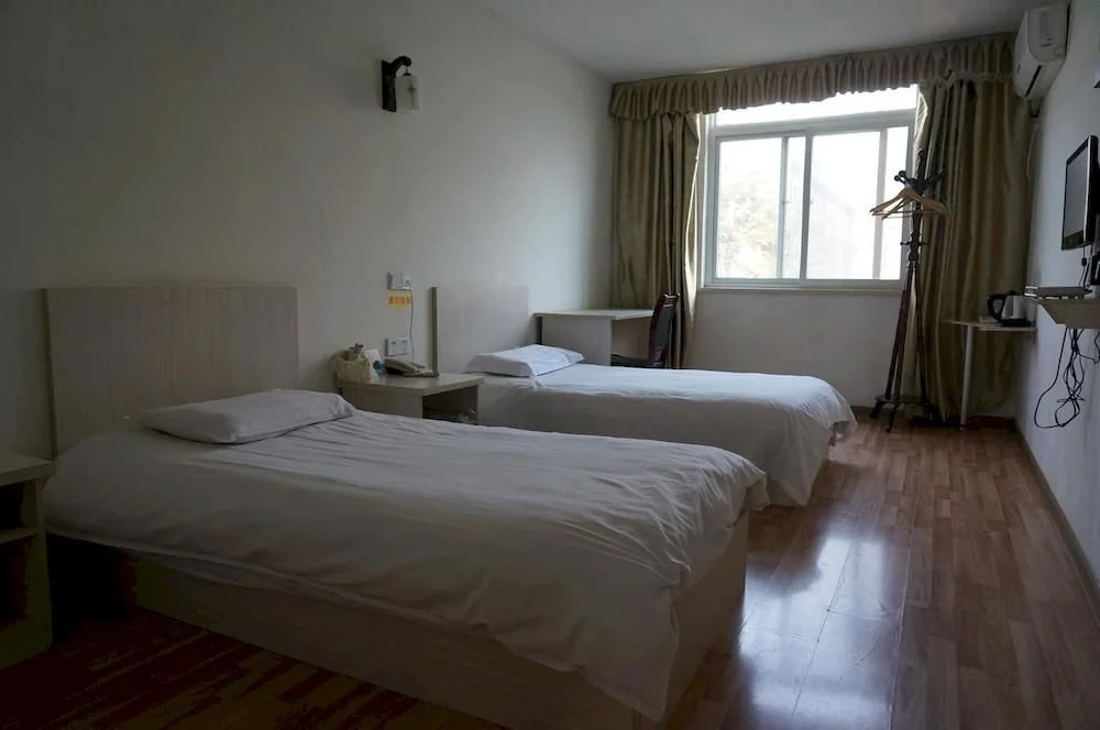 Nanjing Lukou Bianfang Hotel